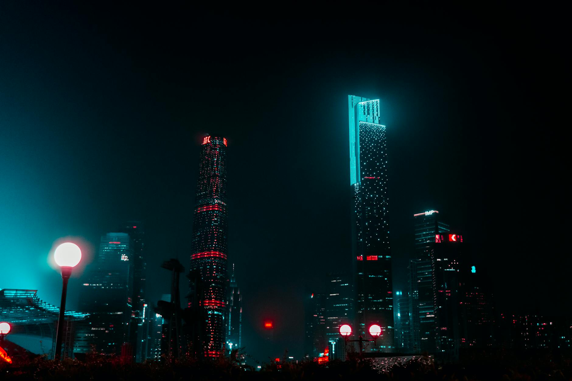 Stunning night view of Guangzhou’s skyline with brightly lit skyscrapers creating a mesmerizing urban landscape.